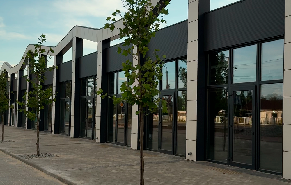 Завершено будівництво ІІ черги TRADE PARK Лівобережний